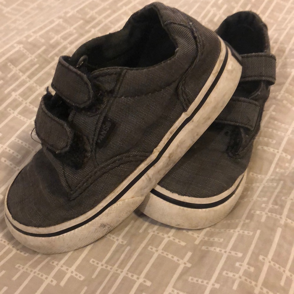 Vans - Picture 2 of 3